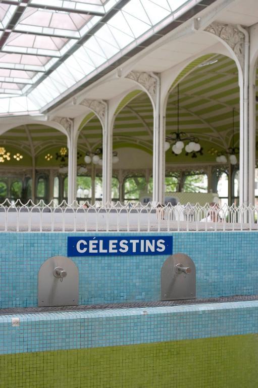 Hotel Des Thermes Les Domes Vichy Kültér fotó