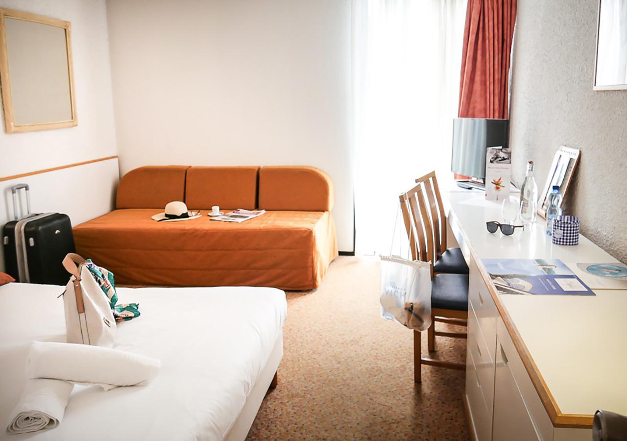 Hotel Des Thermes Les Domes Vichy Kültér fotó